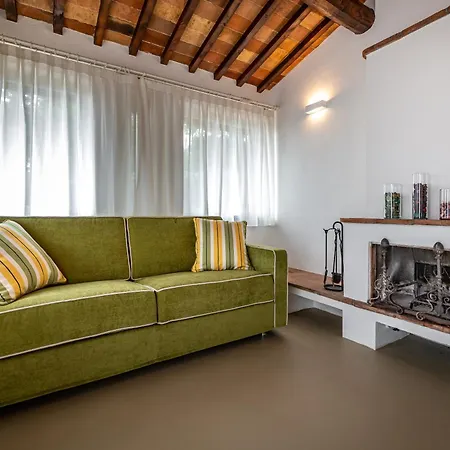 Apartman Yid Cozy House In With Jacuzzi *