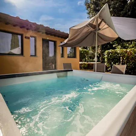 Yid Cozy House In With Jacuzzi Lejlighed