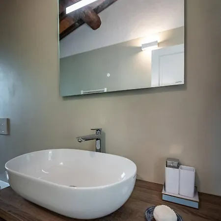 Yid Cozy House In With Jacuzzi Prázdninový dům *